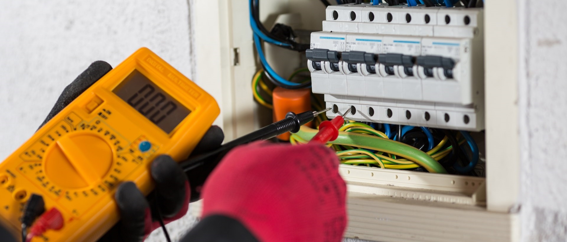 Electricians EN3